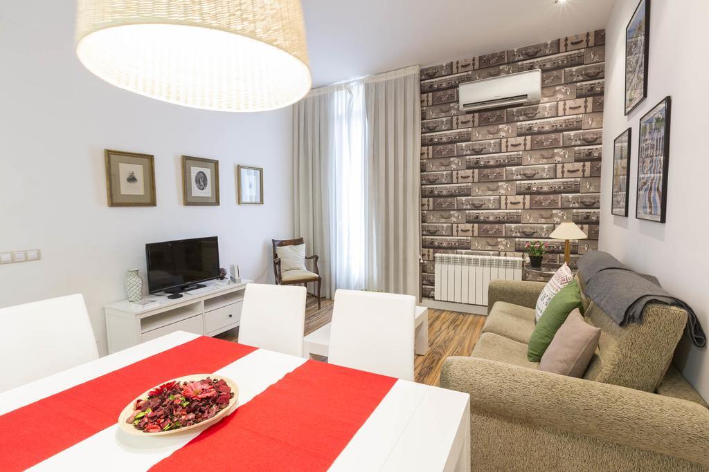 Smartrental Madrid Gran Via Apartments エクステリア 写真